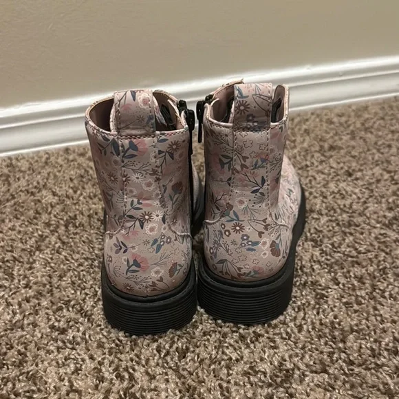 Floral Lace-Up Boots - Picture 3 of 5